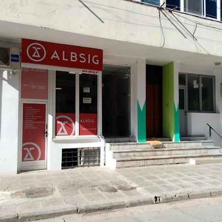 City Center Apartment Saranda Екстериор снимка
