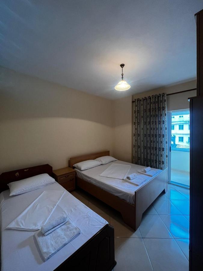 City Center Apartment Saranda Екстериор снимка