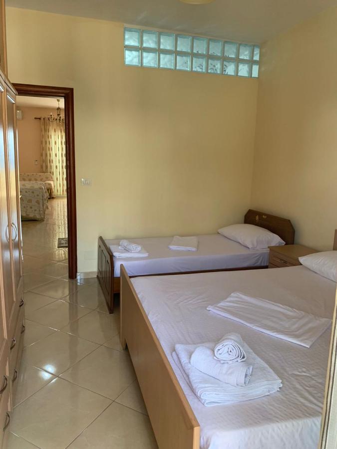 City Center Apartment Saranda Екстериор снимка